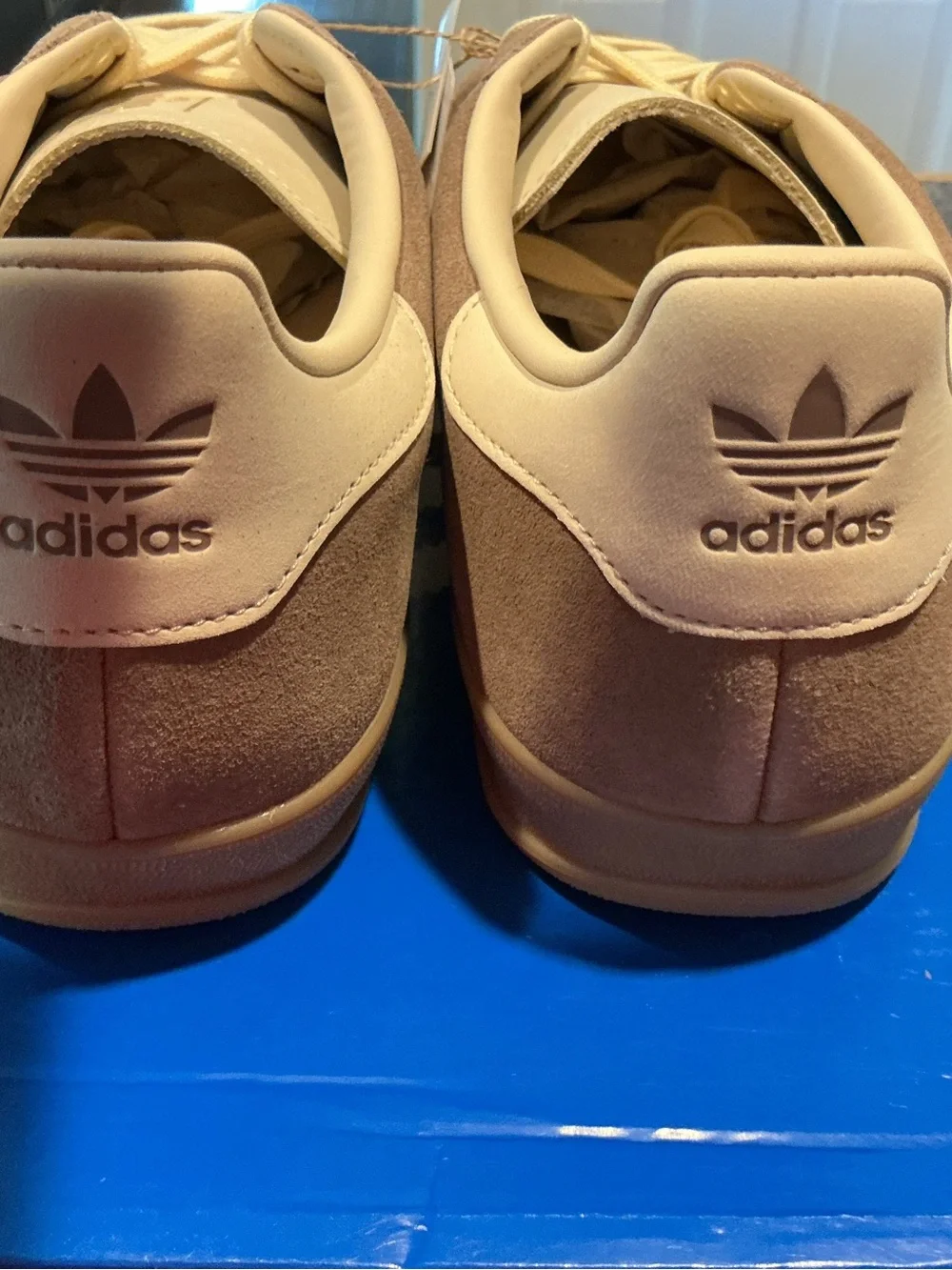 adidas Men’s Gazelle Suede Sneakers - Taupe/Off-White KI2252 style. Size 12.